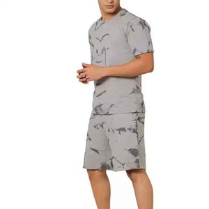 Conjuntos de ropa de abrigo deportiva de verano para hombre, conjuntos cortos de camisa y pantalones cortos de 2 piezas para atletas masculinos y entusiastas del fitness - Product Image 2