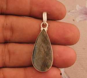 Pendentif vintage fait à la main en argent sterling 925 Labradorite de feu bleu naturel avec placage à l'or cadeau unisexe de fiançailles - Product Image 4