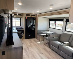 Autocaravanas y Remolques de Viaje F-o-r-e-s-t R-i-v-e-r Salem V-i-l-l-a C-l-a-s-s-i-c 400R-E-T-S 2016 2017 2018 2020 - Product Image 2