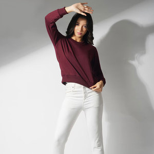 Premium Women's 100% Women's Pullover Crop Top Sudadera y Jogger Mujer Sudaderas Liso - Product Image 1