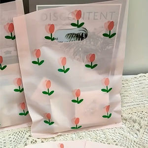 Sacs cadeaux pour achats de supermarché avec logo personnalisé Sacs d'emballage en plastique à poignée découpée Sacs à provisions imprimés de logo personnalisables - Product Image 5