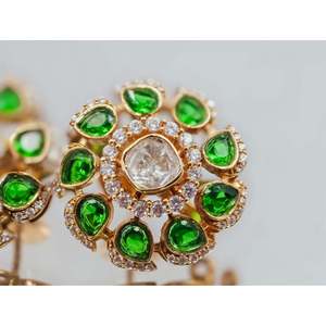Pendientes de Diamantes Kundan Polki Florales para Bodas y Regalos - Product Image 2