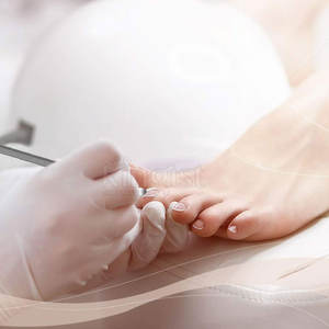 Empujador de Cutículas Preciso con Curva Suave para una Preparación Perfecta, Empujador de Cutículas de Forma Clásica con Tacto Suave - Product Image 6