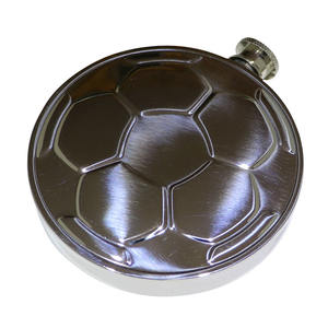 Amateur de sport, flasque à liqueur en acier inoxydable de 4,5 oz en forme de ballon de football, moderne, Taiwan - Product Image 6