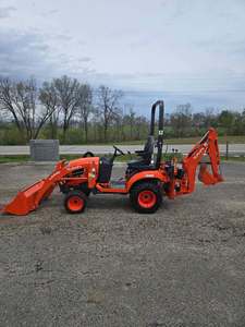 Tractor Compacto Kubota BX-23S Usado con Tracción en las 4 Ruedas, Diésel, Agrícola, con Cargador y Retroexcavadora |   Mini Tractor Compacto Utilitario Kubota BX-23S 4x4 - Product Image 4