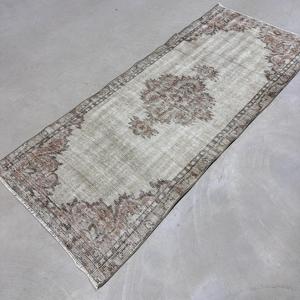 Tapis turc à accents orientaux 2,8x6,5 pi (85x198 cm), tapis gris vintage oriental - Product Image 2