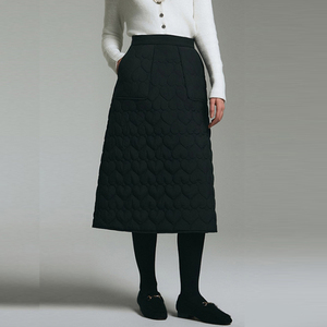 Inthek กระโปรงสไตล์ K-Pop สำหรับผู้หญิง2สีที่ออกแบบมาในฤดูหนาวผ้าโพลีเอสเตอร์100% เกาหลี - Product Image 2