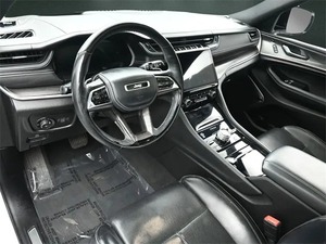 Jeep Grand Cherokee L Overland 2021, conduite à gauche, 6 places - Product Image 4