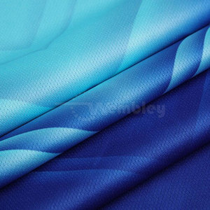 Venta Directa de Fábrica, Uniforme de Fútbol de Poliéster Transpirable de Alta Calidad Hecho en Pakistán para Hombre - Product Image 4