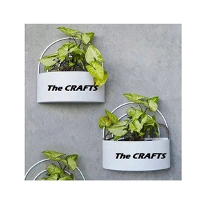 Juego de macetas colgantes de color cobre y Hierro de 2 macetas de diferentes tamaños para uso en el balcón y la terraza de la sala de estar - Product Image 4