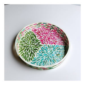 ถาดรองเสิร์ฟสำหรับตกแต่งที่เป็นมิตรต่อสิ่งแวดล้อมทำด้วยมือรูปทรงเรขาคณิตฝังมุกฝังอยู่ในเวียดนาม - Product Image 1