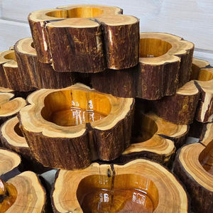 Cendrier en bois massif de qualité supérieure pour un usage domestique fabriqué avec des détails de précision offrant une expérience de fumer élégante - Product Image 1