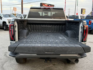 Increíble Camioneta <span class=keywords><strong>GMC</strong></span> <span class=keywords><strong>Sierra</strong></span> 2500HD AT4 Gris 2025 Usada, Asientos <span class=keywords><strong>de</strong></span> Cuero, Techo Corredizo, SUV, con el Mejor <span class=keywords><strong>Precio</strong></span>, Camioneta <span class=keywords><strong>de</strong></span> Calidad - Product Image 4