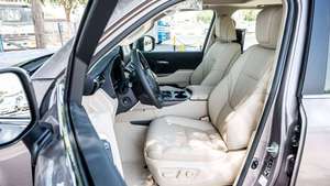 TOYOTA LAND CRUISER 300 VXR USADO Y CONFIABLE, SUV con Todas las Opciones, Twin Turbo - Product Image 6