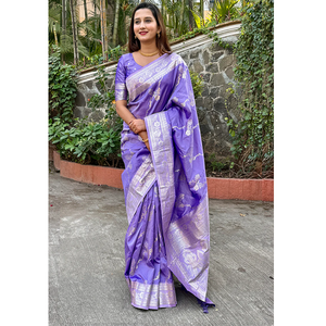 Lavanda Banarasi Jaal Suave Seda Saree Con Delicado Zari Tejido Ideal Para Bodas Ocasiones Festivas Y Elegante Tradicional - Product Image 1