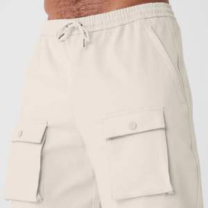 Pantalon ripstop écologique et durable pour homme, fabriqué à partir de matériaux recyclés, léger et durable pour l'exploration urbaine - Product Image 4