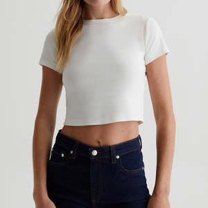 T-shirt court blanc classique pour femme, personnalisable OEM/ODM, en tissu côtelé doux 1x1, polyvalent pour le superposition quotidienne - Product Image 1