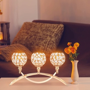 Support de bougie scintillant entouré de cristal de conception super spéciale bougeoir métallique très exigeant support de bougie de décoration de table - Product Image 4