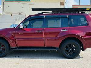 2017มือสอง msubishi Pajero V6 3.5L รถ SUV มือซ้ายพร้อม AWD Toyota Land Cruiser Aspire Dark Leather - Product Image 6