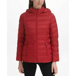 Blousons matelassés rouges de haute qualité pour femmes, col à capuche, veste d'hiver à bulles, veste matelassée chaude pour femmes, vêtements pour femmes - Product Image 1