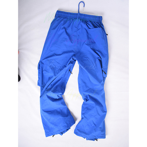 Pantalones de esquí de poliéster personalizados para hombre y mujer, pantalones de Snowboard de invierno holgados y cálidos, ropa impermeable y transpirable, venta al por mayor - Product Image 3