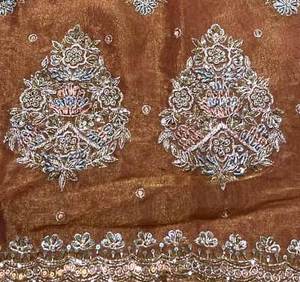 ชุดสูทแฟชั่นอินเดียปักด้วยมือจากนักออกแบบสมัยใหม่สำหรับงานปาร์ตี้สไตล์ดั้งเดิม - Product Image 2