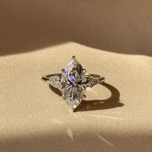 Venta al por mayor exclusiva de lujo 10K blanco amarillo oro rosa Moissanite anillos de boda corte brillante E Color 2,5 quilates VVS2 proveedor OEM - Product Image 3