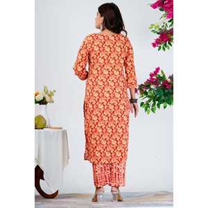 Vibrant Red Floral Printed Women's Kurta Set con Dupatta - Product Image 1