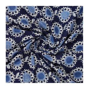 Bloque de flores impreso algodón índigo fabricante indio hecho a mano azul índigo mujer corriendo índigo bloque estampado telas al por mayor - Product Image 2
