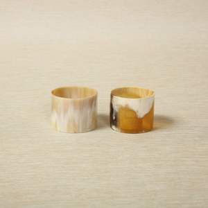 Elegant Buffalo Horn Candle Stand For Dining Table Glossy Ox Horn Candle Holder For Accent <b>Lighting</b> - Product Image 1