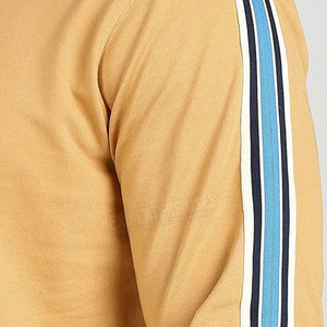 Top Trending Slim Fit Hombres Chándal OEM Servicio Hombres Chándal Mangas largas y tela ligera Hombres Chándal - Product Image 6