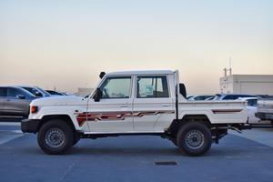LANDCRUISER 79 CAMIONETA DOBLE CABINA 4.0L TURBO Gasolina + Gasolina ENTREGA MUNDIAL - Product Image 3