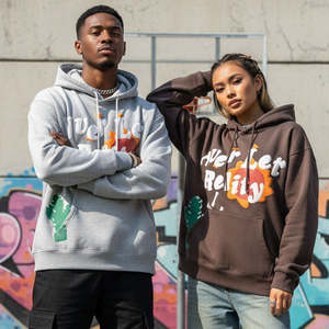 Sweats à capuche surdimensionnés personnalisés pour hommes, texture douce et lisse, sweat à capuche lourd, parfait pour les tenues de style urbain d'hiver, OEM ODM - Product Image 5