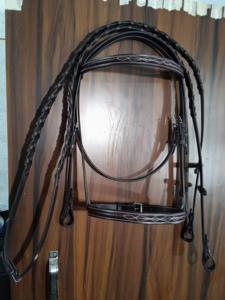 Brida de cuero de caballo personalizada con relleno de cristales - Product Image 4