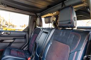 Ford Bronco Raptor 2023, SUV Automático con Techo Corredizo, Faros Delanteros, Cámara Trasera de 360°, Asientos Eléctricos - Product Image 2