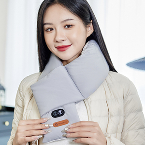 2026 Innovative 2 Control Button <b>Heating</b> Scarf with Heated Hood and Three Carbon Fiber <b>Heating</b> <b>Pads</b> - Product Image 1