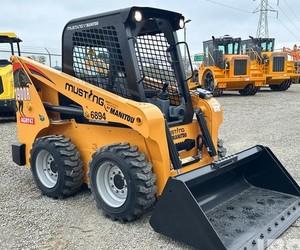 Mini Cargadora Compacta de Orugas de Alta Venta, 1000KG, Motor CE, Gran Momento de Carga, Nueva Maquinaria de Movimiento de Tierras con Cucharón - Product Image 5