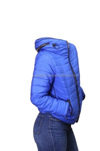 Veste matelassée matelassée à bulles courtes avec col en fourrure et capuche Parka épaisse Vêtements d'extérieur - Product Image 4