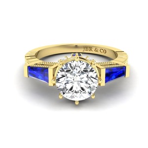 Fait à la main diamant rond saphir plaqué or 925 argent trois pierres bague de fiançailles pour les femmes mode au prix de gros - Product Image 6