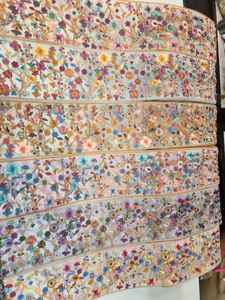 2024 การออกแบบใหม่ผู้ผลิตที่กําหนดเองทองลูกไม้ Trim 3D ดอกไม้เย็บปักถักร้อยตัดลูกไม้ลูกไม้ลูกปัด - Product Image 4