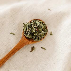 Hojas de menta secas naturales suministradas a granel menta fresca con calidad superior y aroma fuerte - Product Image 2