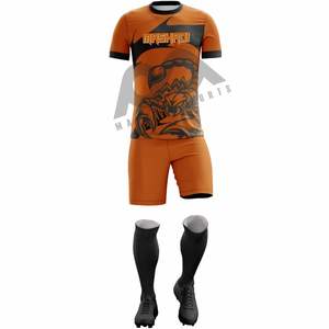 Ensembles d'uniformes de football en polyester de haute qualité jeunes adultes à manches courtes évacuation de la sueur impression par sublimation équipes de club uniforme de football - Product Image 3