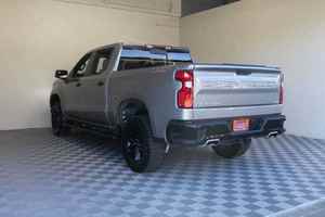 Chevrolet Silverado 1500 LT Trail Boss 2024, Cabina Doble, Tracción en las Cuatro Ruedas, Volante a la Izquierda, Asientos de Cuero, Cámara Trasera - Product Image 3