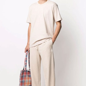 Vêtements décontractés de qualité supérieure pour hommes T-shirts légers pour hommes T-shirts de couleur unie pour hommes à vendre Logo personnalisé Prix bon marché - Product Image 2