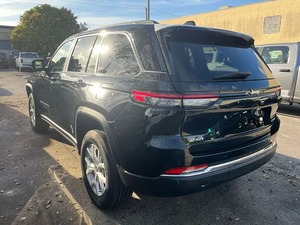 Qualité d'occasion Jeeppp Grand Cherokeees RHD New Altitude 4x4 3.6L Essence 8 vitesses à 5 places Jeep - Product Image 2