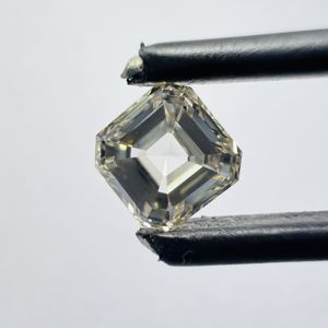 Sparkling Lab Créé VVS Stone Diamond Loose Brilliant Cut Man Made Gem pour les bijoutiers Bagues personnalisées et créations de bijoux de mariage - Product Image 1