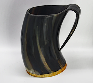 Taza para beber de estilo vikingo con cuerno de búfalo genuino de Crescent Crafts - Product Image 5