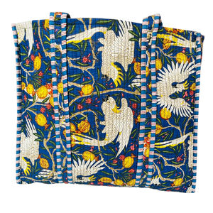 Bolso Tote de Hombro Hecho a Mano para Mujer, Bolso de Viaje Acolchado con Estampado Hecho a Mano, Material 100% Algodón - Product Image 1