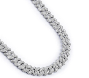 Collier en argent sterling avec pendentifs style hip-hop en moissanite taille princesse VVS1, passe le testeur, chaîne cubaine entièrement sertie en zigzag - Product Image 3