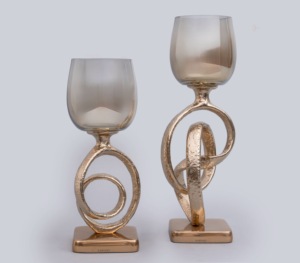 Porte-bougie élégant pour la décoration de table, idéal pour les hôtels, les restaurants et les acheteurs en gros - Product Image 2